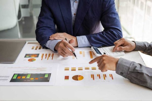 business-people-consulting-meeting-discuss-financi-2023-08-30-03-05-19-utc